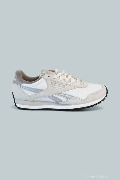 Women’s Classic Az Sneakers - Chalk/Gray - 7 - Sneaker