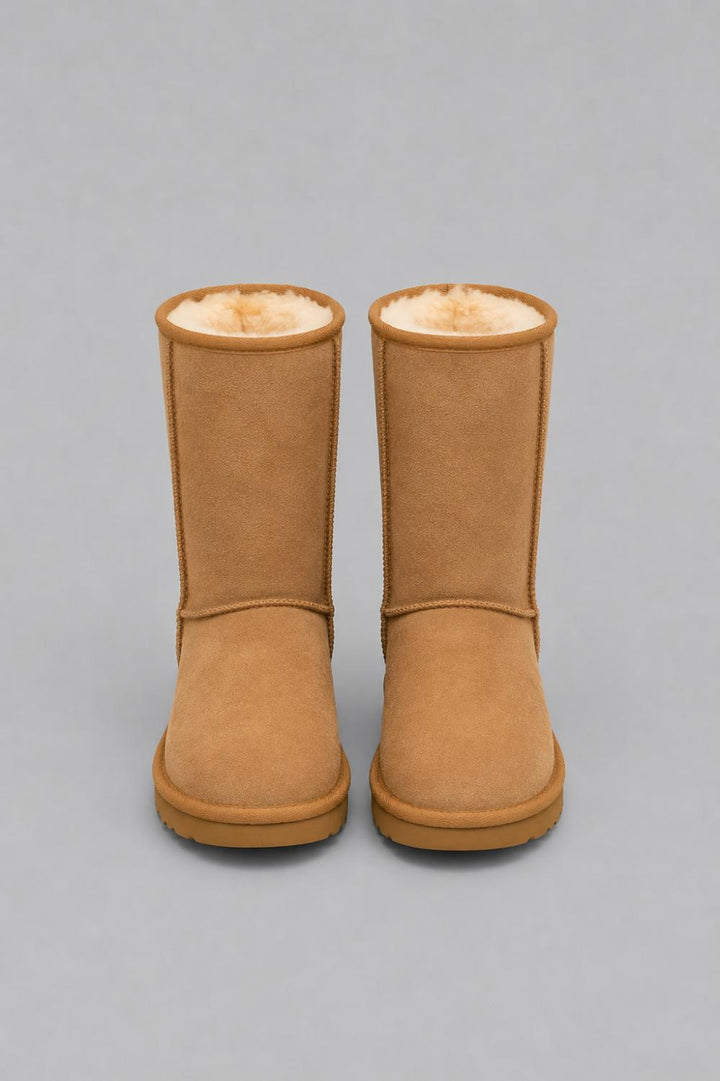 Women’s Classic II Short Shearling Boots - Chestnut - 7 - Boots