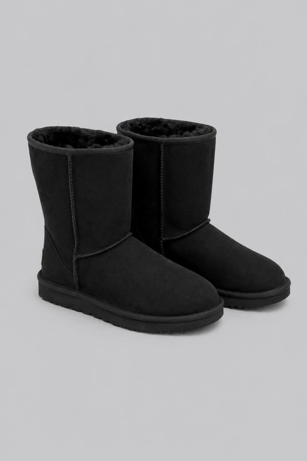 Women’s Classic Short II Boots - Black - 9 - Boots