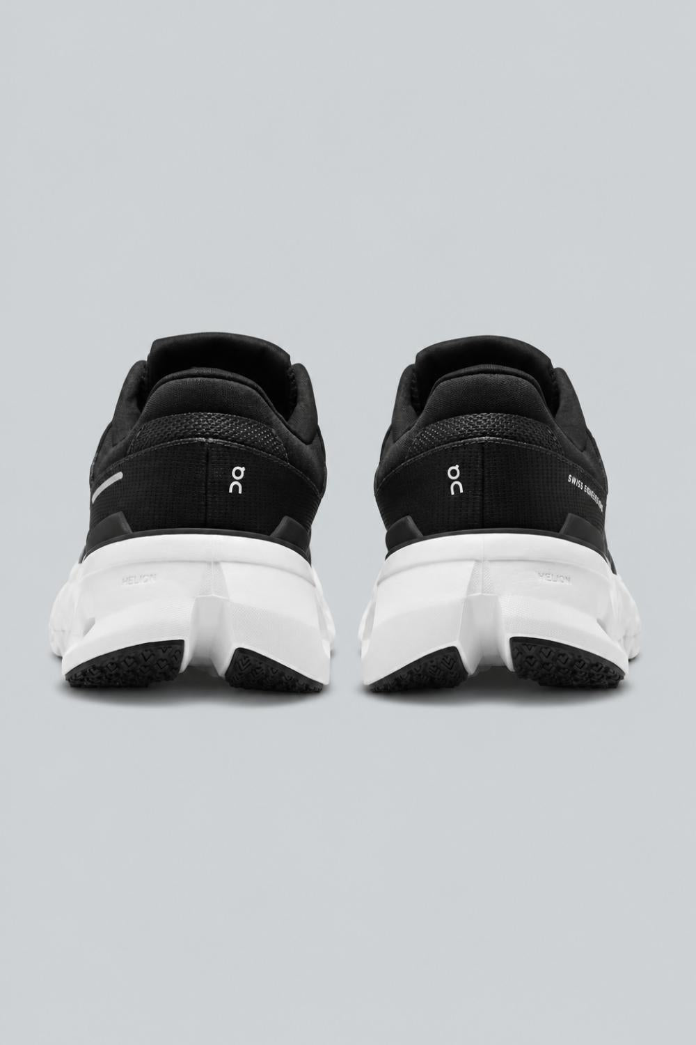 Women’s Cloudrunner 2 - Black - Sneaker