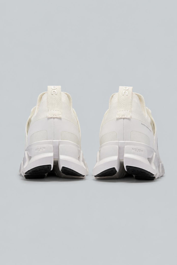 Women’s Cloudswift 4 Sneakers - White - 6 - Sneaker