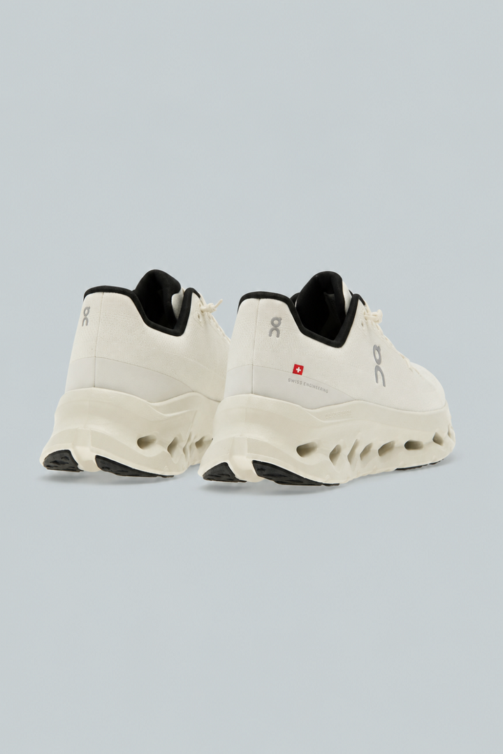 Women’s Cloudtilt Low Top Sneakers - Pearl/Ice - 8 - Sneaker
