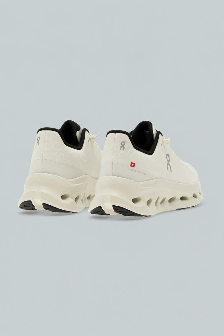 Women’s Cloudtilt Low Top Sneakers - Pearl/Ice - 8 - Sneaker