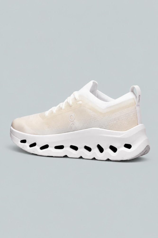 Women’s Cloudtilt Moon Sneakers - White/Frost - 8 - Sneaker