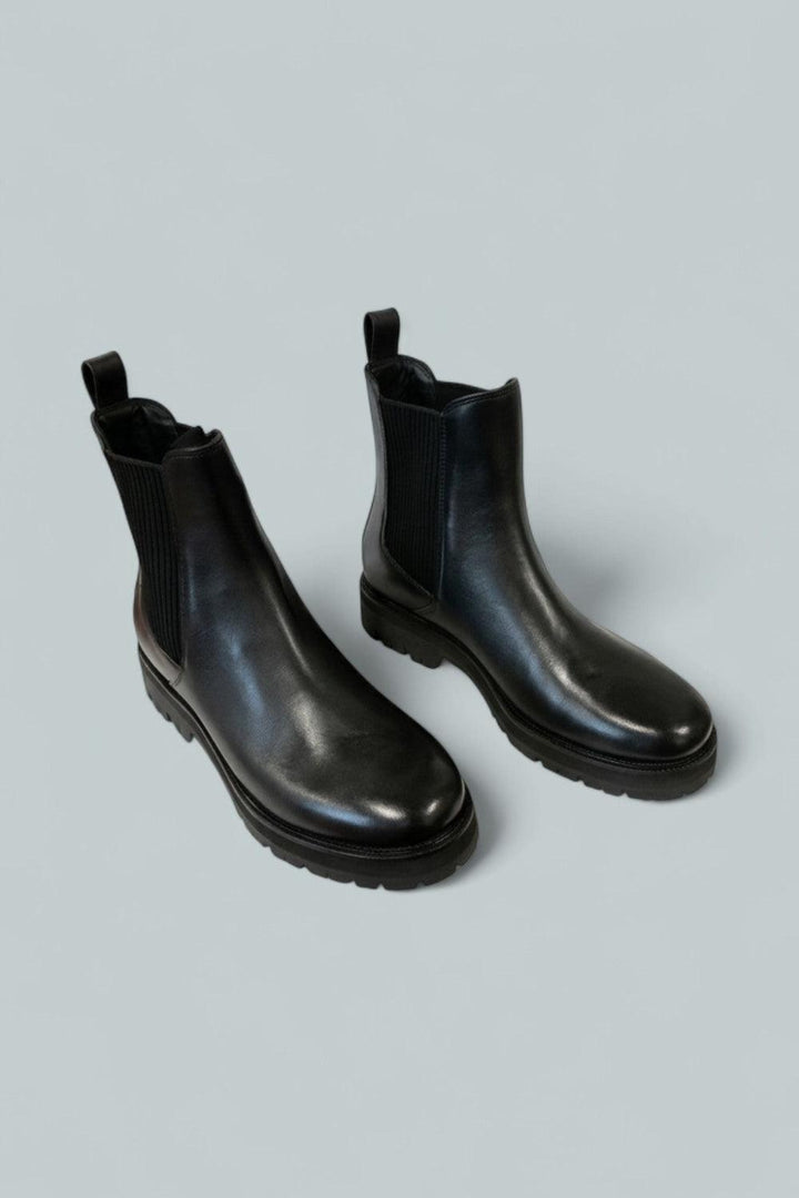 Women’s Corey Leather Chelsea Boots - Black - 11 US / 41 EU - Boots