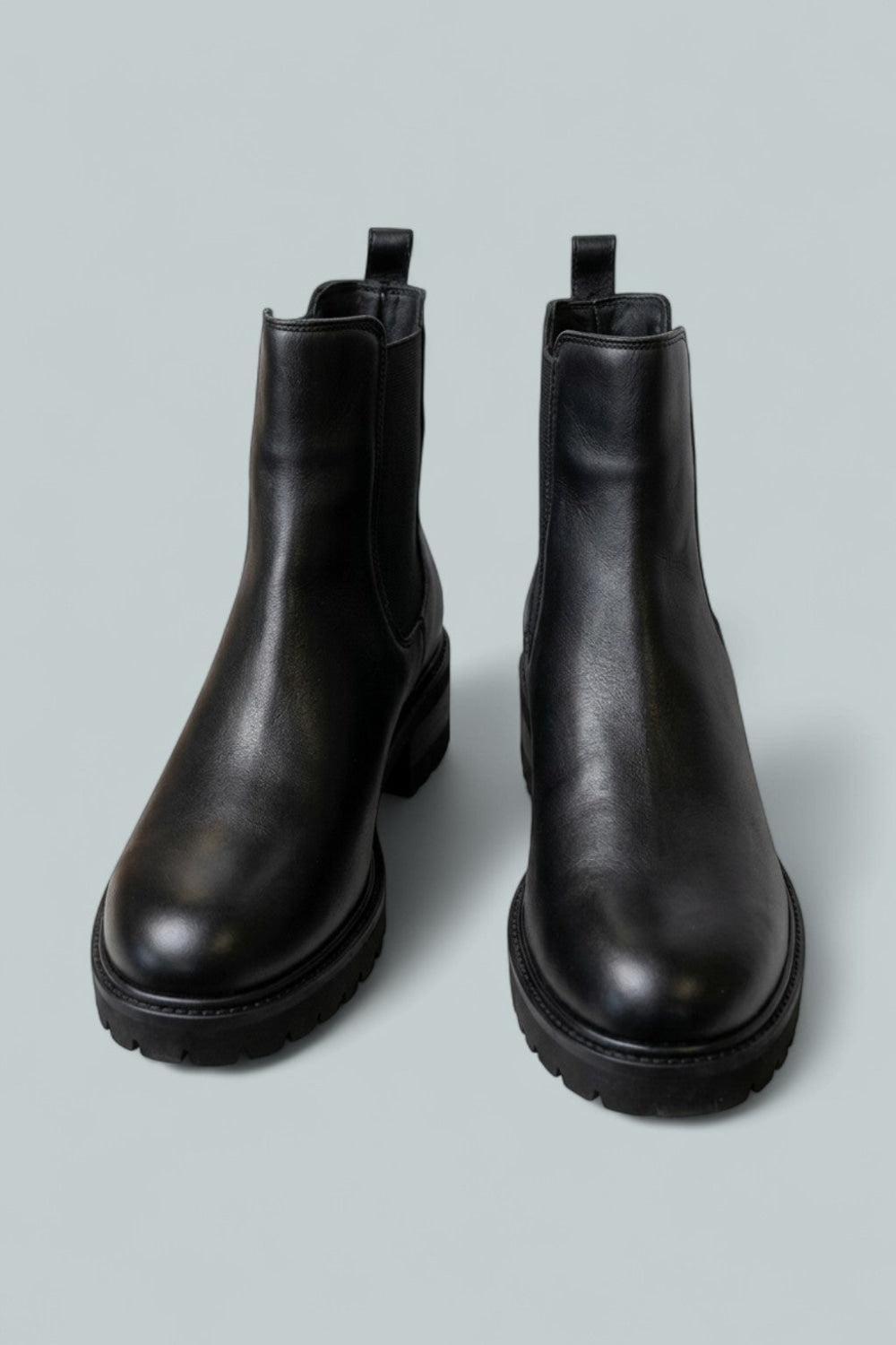 Women’s Cye Chelsea Boots - Black - 9 - Boots