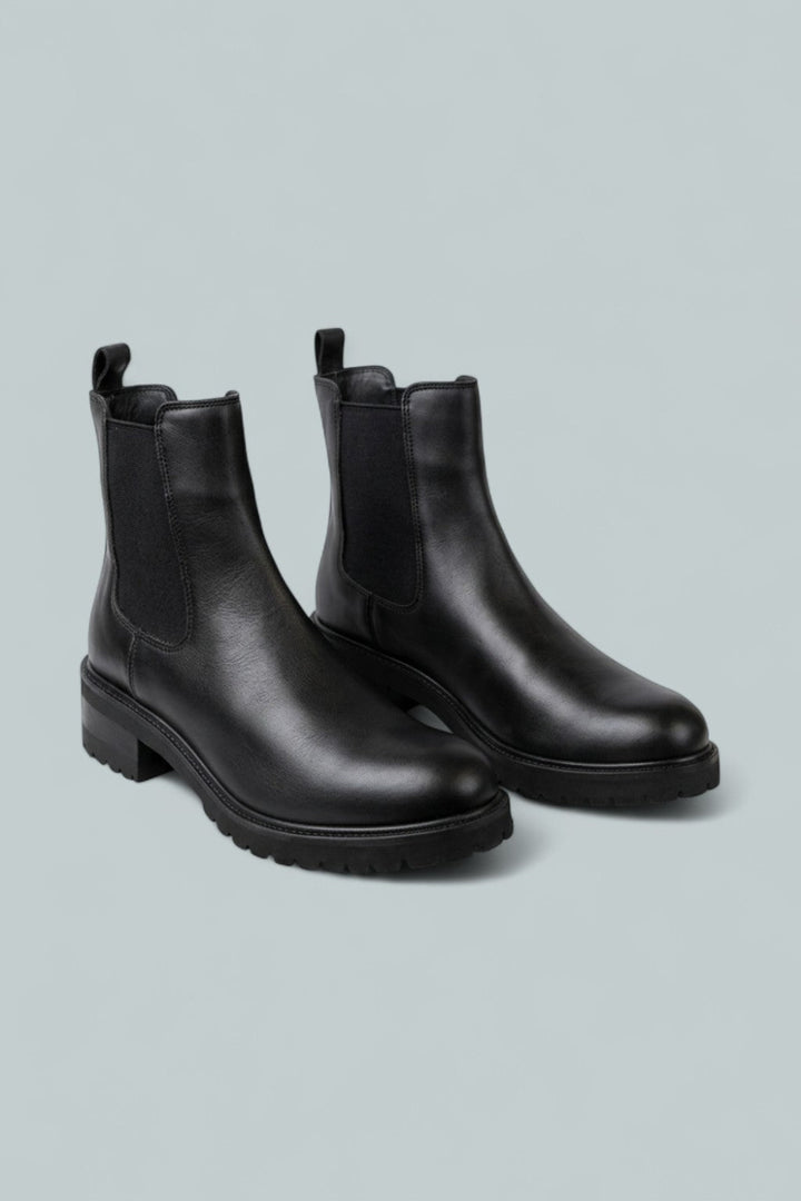 Women’s Cye Chelsea Boots - Black - 9 - Boots