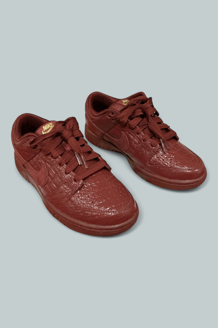 Women’s Dunk Low Sneakers - Team Red - 8.5 - Sneaker