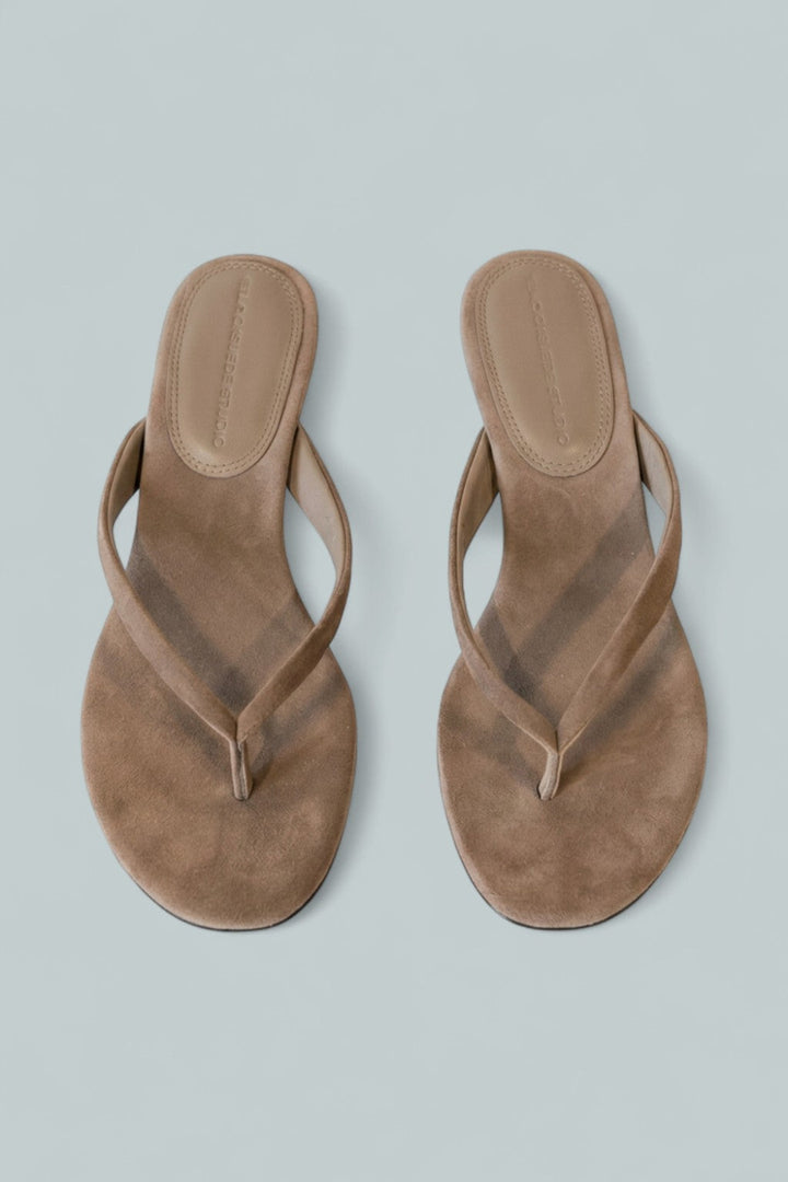 Women’s Easy 50 Wedge Sandals - Taupe - 8 US / 38 EU - Sandals