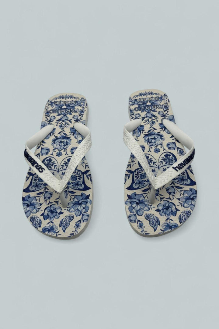 Women’s Farm Rio Porcelain Garden Flip Flop Sandals - White - 39/40 - Sandals