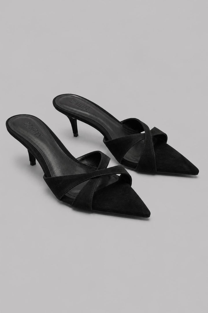 Women’s Hilda Leaf Mule Sandals - Black - 8 - Mules