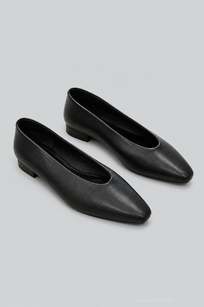 Women’s Hinted Flats - Black - 8 - Loafers
