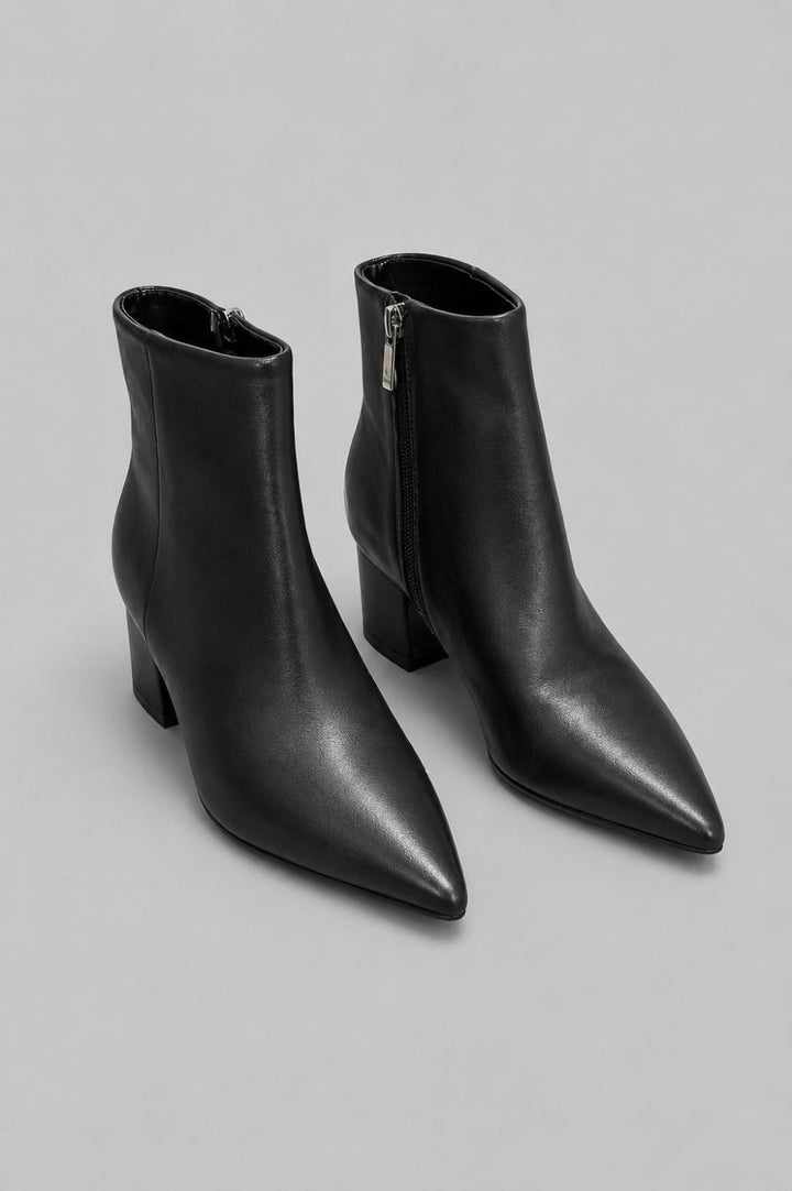 Women’s Jarli Pointy Ankle Booties - Black Leather - 7 M - Bootie