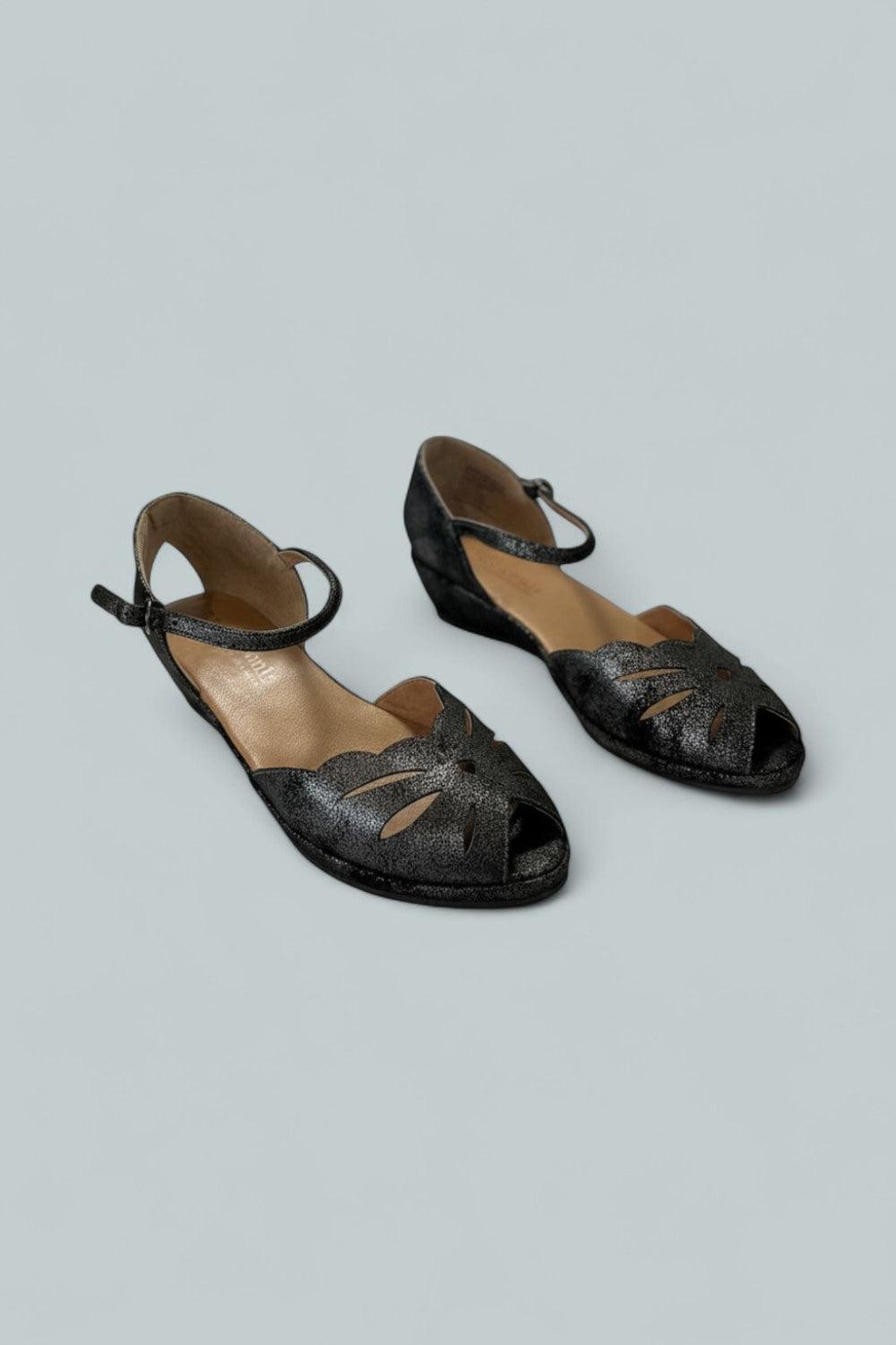 Women’s Lily Moon Leather Wedge Flats - Graphite - 9 - Flats
