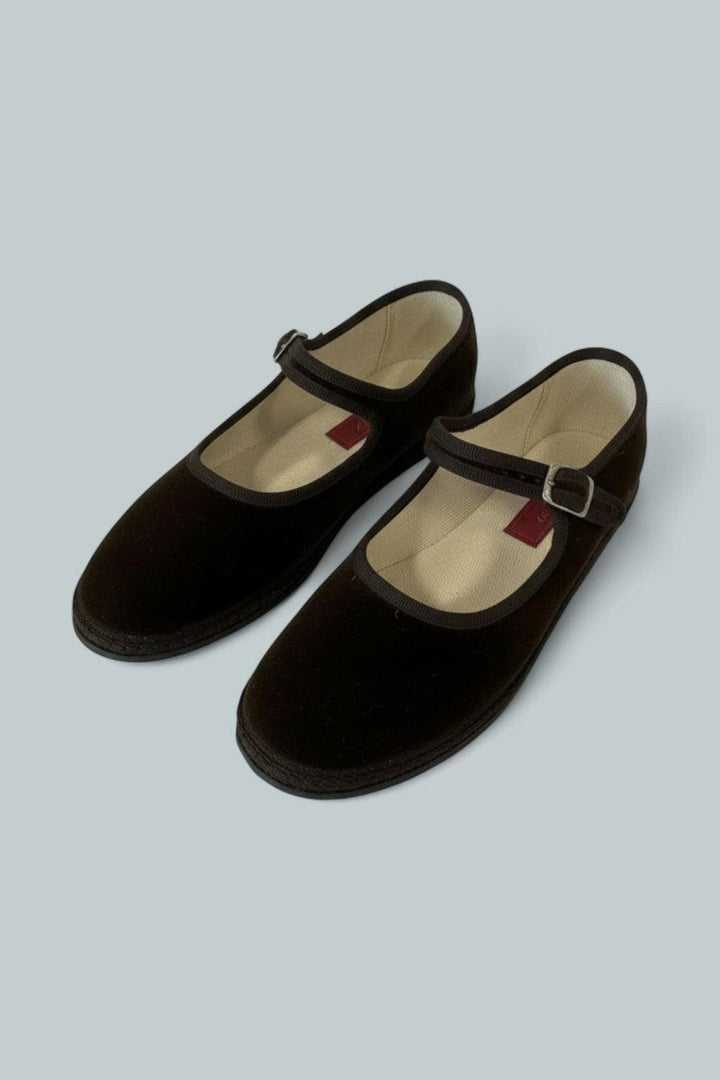Women’s Mary Jane Velvet Flats - Brown - 7 US / 37 EU - Flats