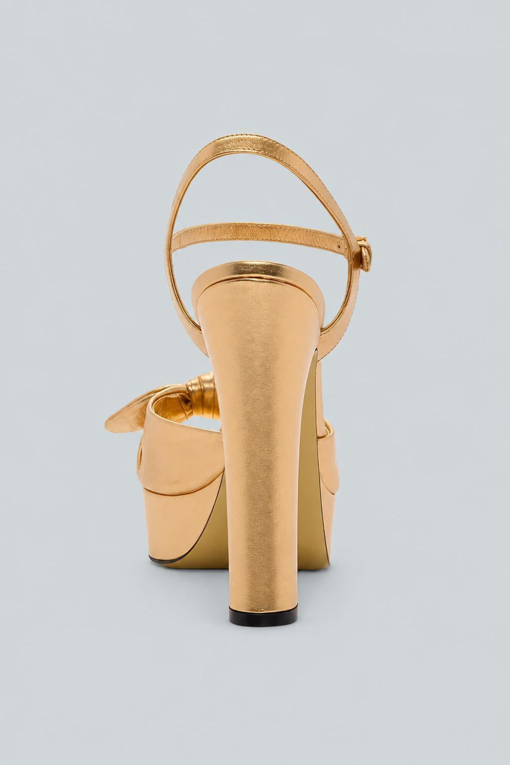 Women’s Metallic Knot Platform Sandals - Gold - 6 US / 36 EU - Sandals