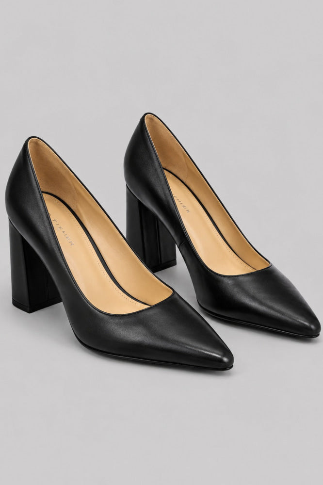 Women’s Minny Pointed Pumps - Black - 9.5 - Stiletto