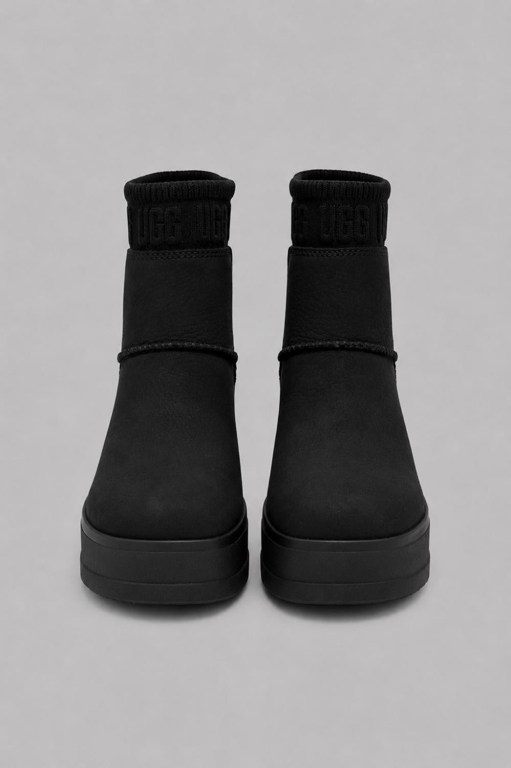 Women’s Moxy Chelsea Leather Boots - Black - Boots