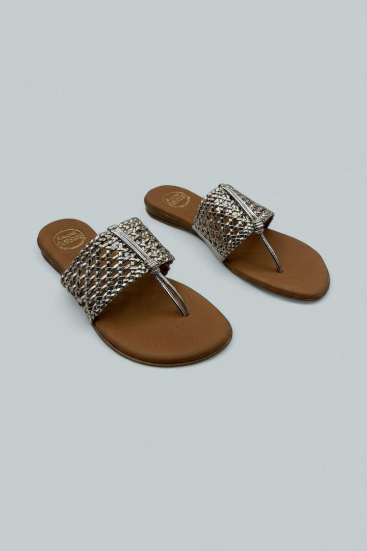 Women’s Nice Woven Thong Sandals - Metallic - 9 - Sandals
