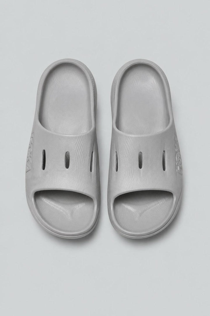 Women’s Ora Recovery 3 Slide Sandals - Grey - 9 WMN / 7 MEN - Sandals