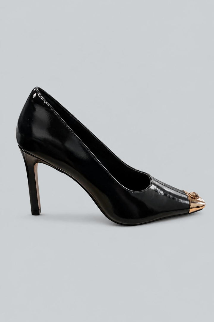 Women’s Regent Eagle Capped Snip Toe Pumps - Black - 7.5 - Heels
