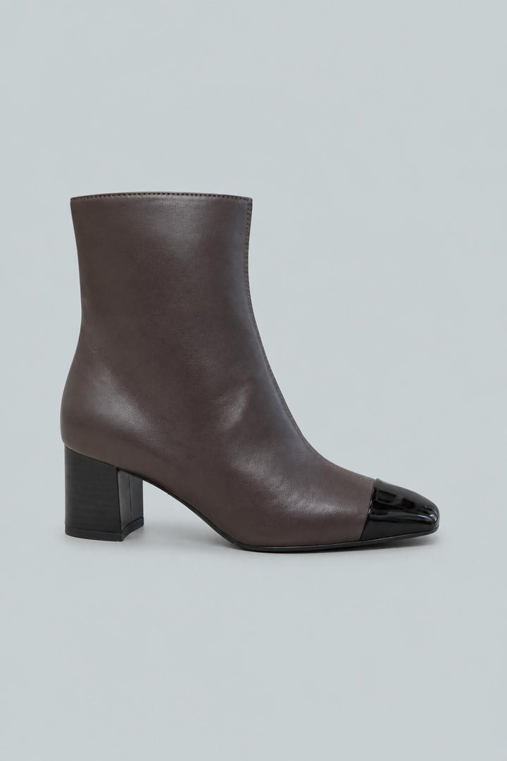 Women’s Sambi Block Heel Booties - T Moro - 5 - Bootie