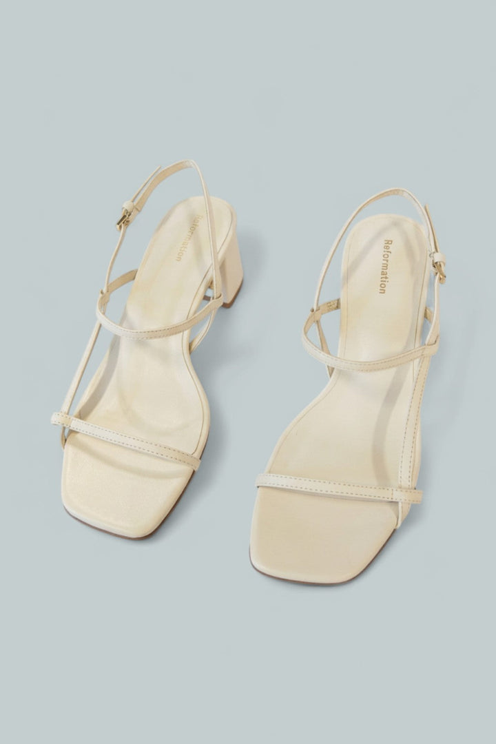 Women’s Serenity Bare Sandals - Almond Leather - 6 - Sandals