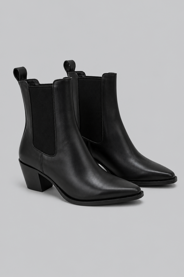 Women’s Shadie Pointed Toe Chelsea Boot - Black Leather - 6 - Bootie