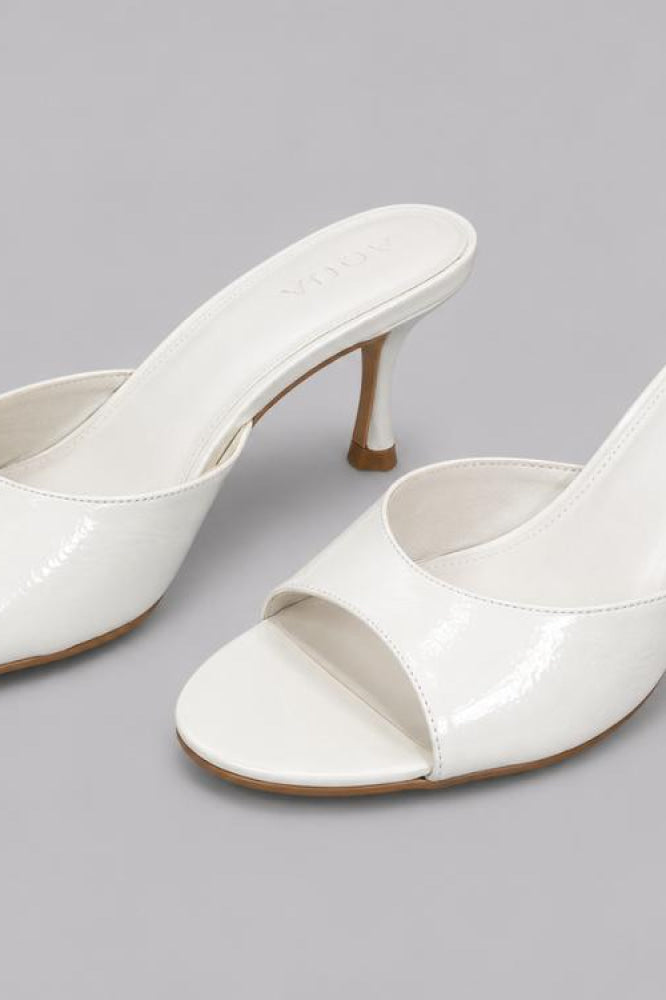 Women’s Shrn Sandals - Bone - 10 - Sandal