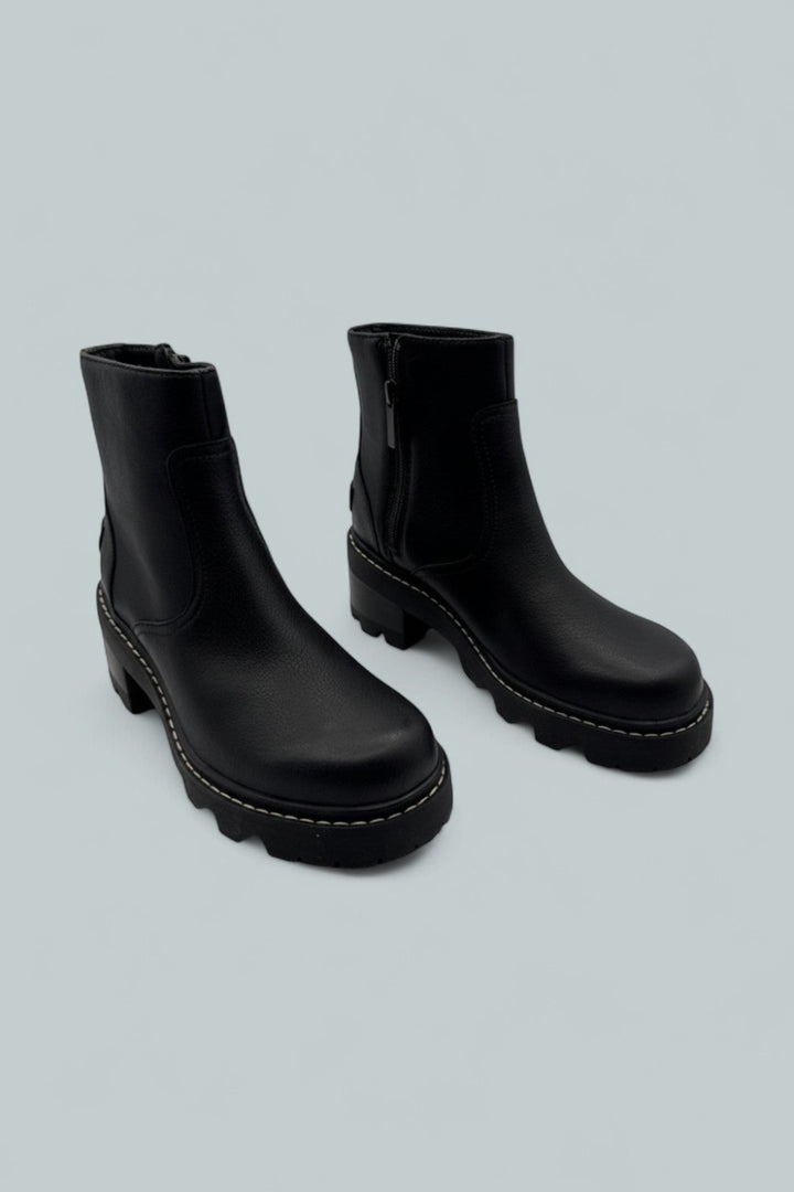 Women’s SOREL Joan Now Zip Booties - Black - 6.5 B MEDIUM - Boot
