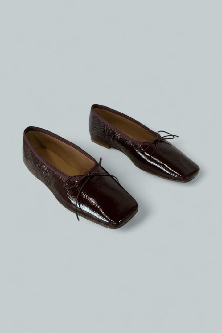 Women’s Square Toe Ballerina Flats - Oxblood - 7 US / 37 EU - Flats