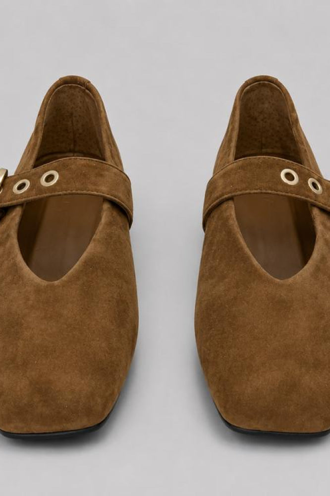 Women’s Stella Flats - Chestnut Suede - 6.5 - Flats