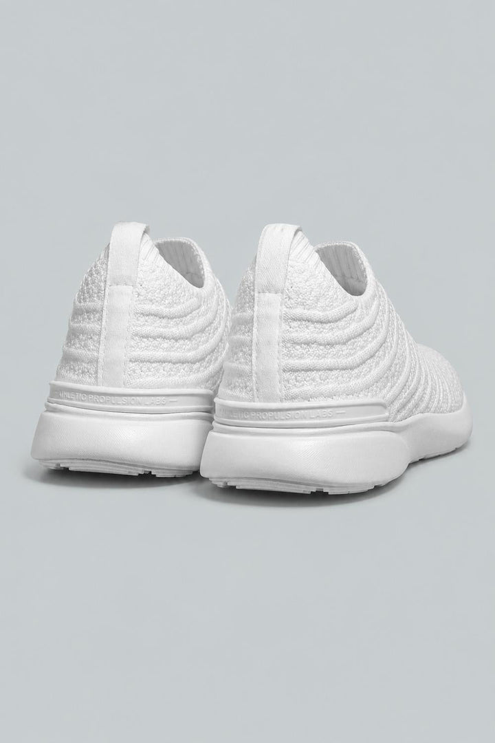 Women’s Techloom Wave Knit Low-Top Running Sneakers - White - 9 - Sneaker