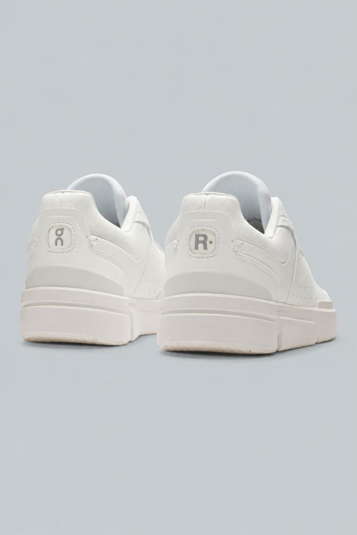 Women’s The Roger Advantage Sneakers - White - 6 - Sneaker