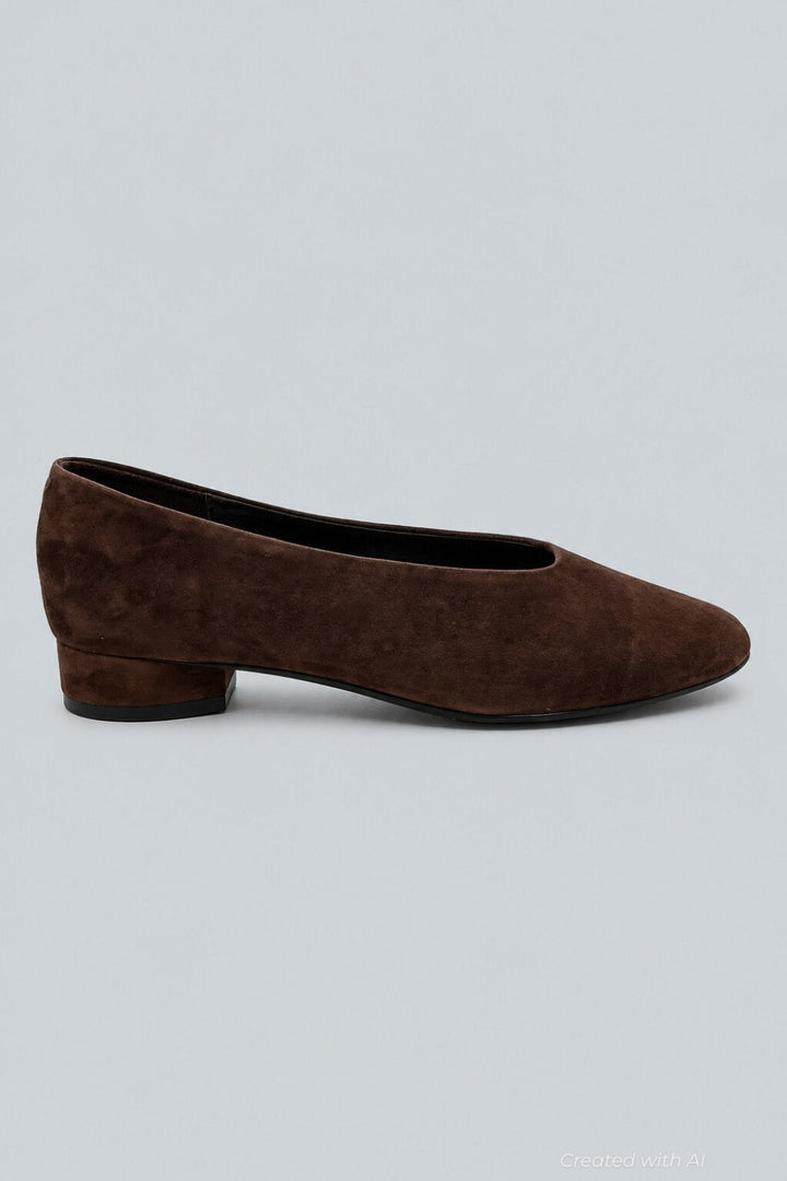 Women’s Trustee Round Toe Flats - Brown Suede - Flats