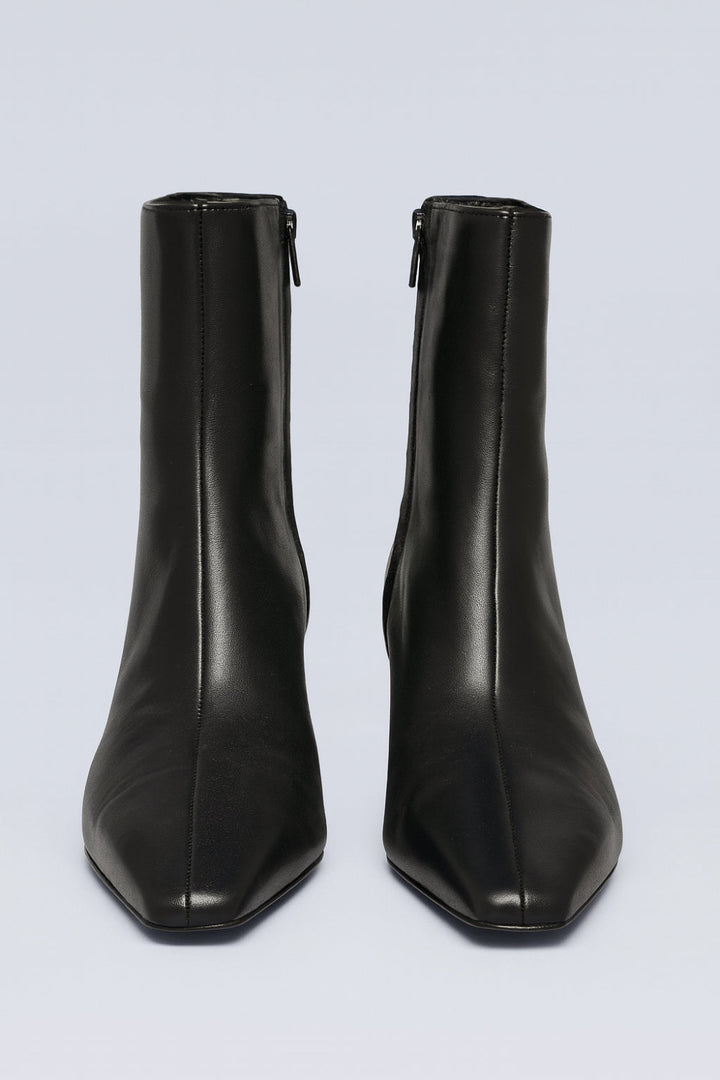Women’s Wally Leather Ankle Booties - Black Leather - Bootie