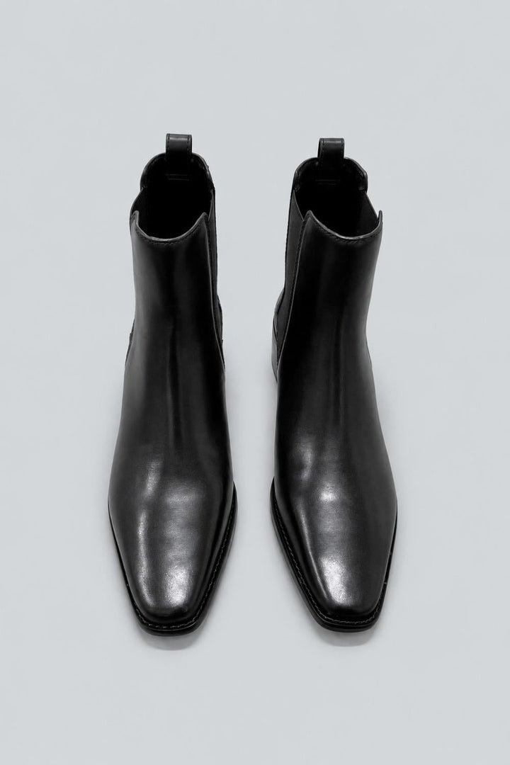 Women’s Western Pointed Ankle Chelsea Boots - Perfect Black - 9.5 - Bootie