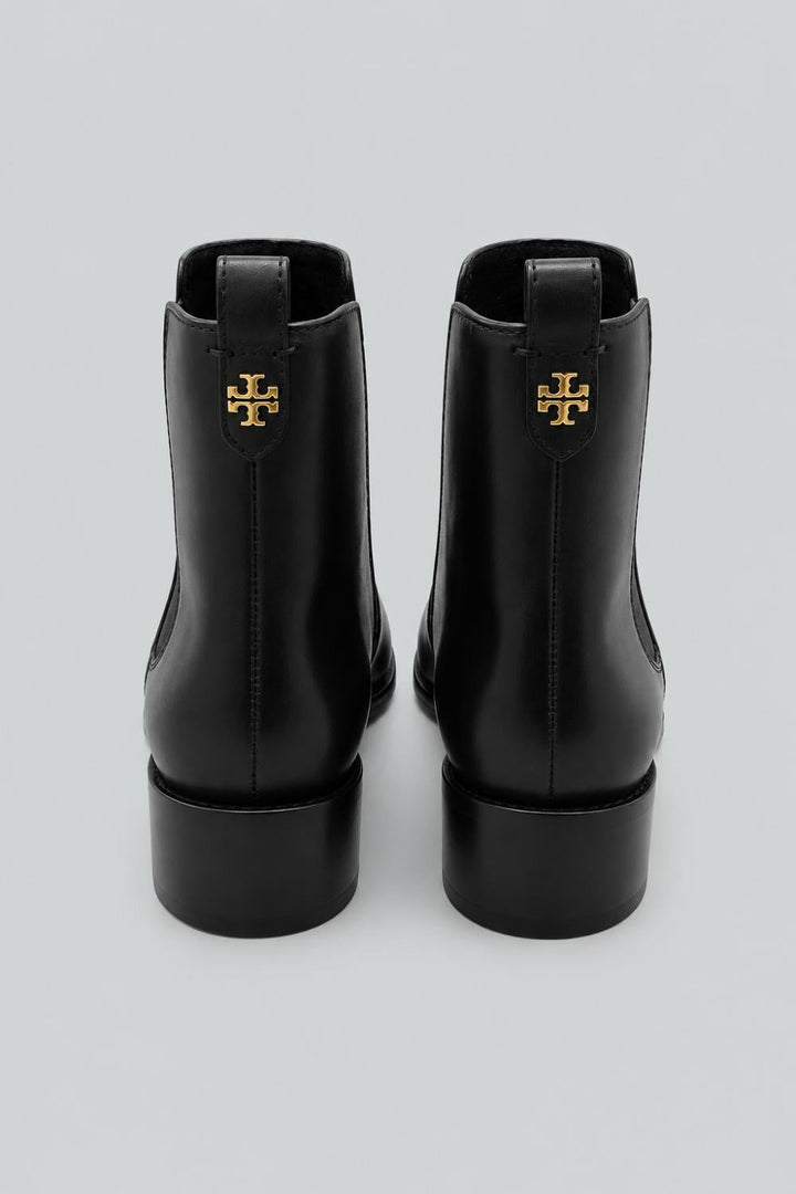 Women’s Western Pointed Ankle Chelsea Boots - Perfect Black - 9.5 - Bootie