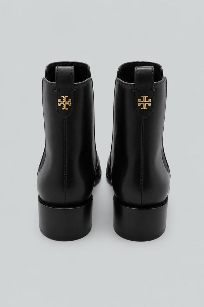 Women’s Western Pointed Ankle Chelsea Boots - Perfect Black - 9.5 - Bootie