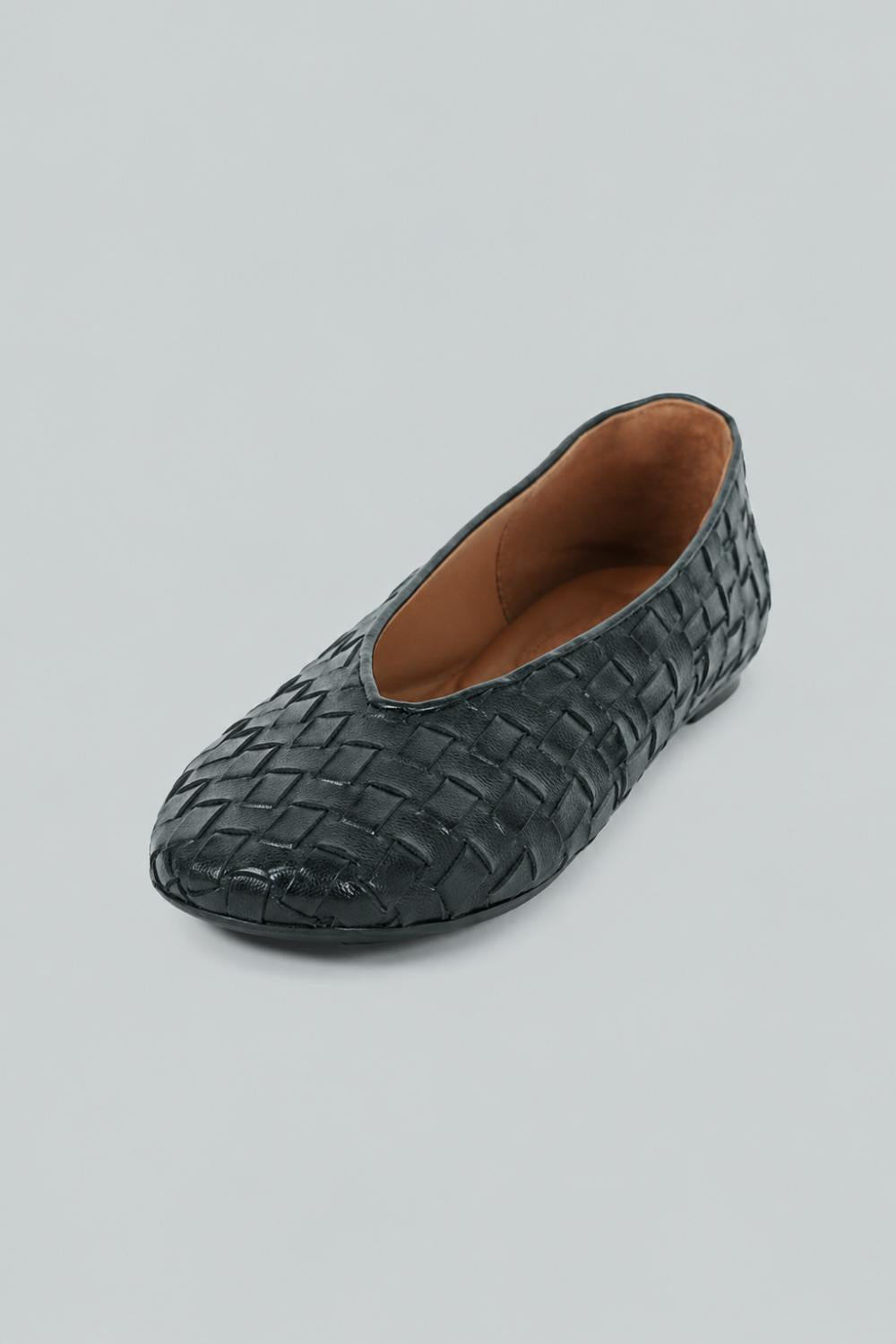 Women’s Willow Woven Flats - Black Leather - 6 - Flats