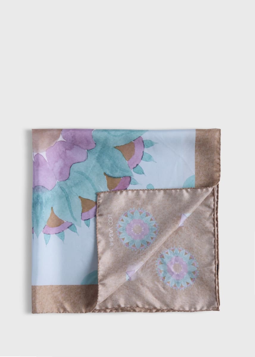 Silk Starburst Bandana - Tan
