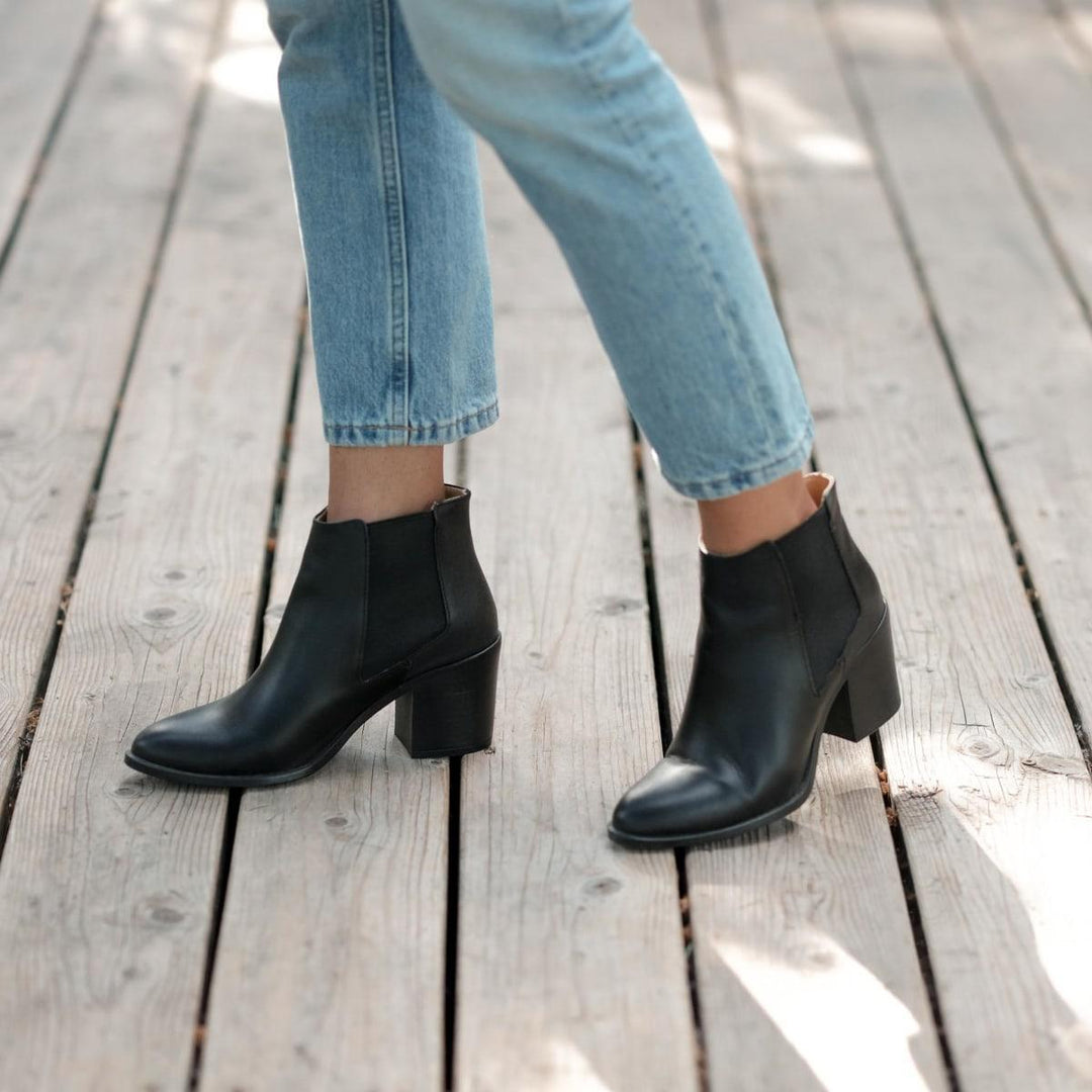 Heeled Chelsea Commuter Boot - Black - FINAL SALE