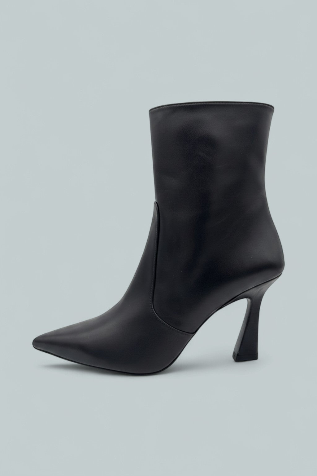 Vinnie 85 Booties - Black