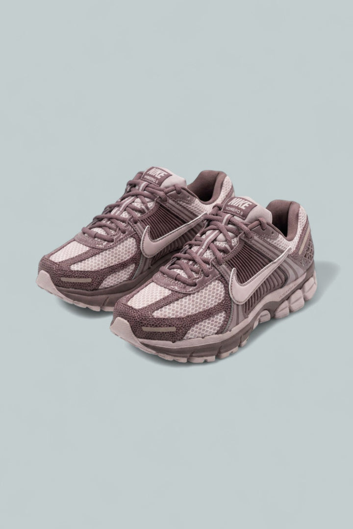 Zoom Vomero 5 Sneaker - Tattoo/Particle Rose - 5.5 - Sneaker