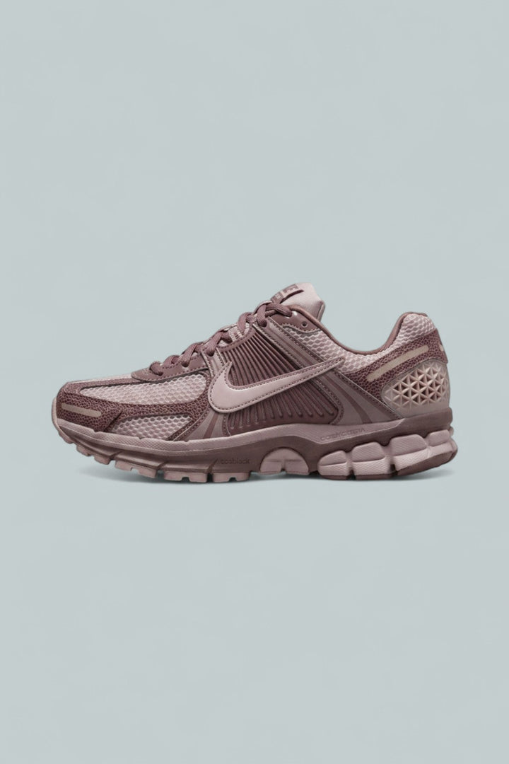 Zoom Vomero 5 Sneaker - Tattoo/Particle Rose - 5.5 - Sneaker